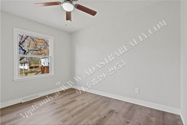 Building Photo - Beautiful Renovated 3 Bed 2.5 Bath Ranch i...