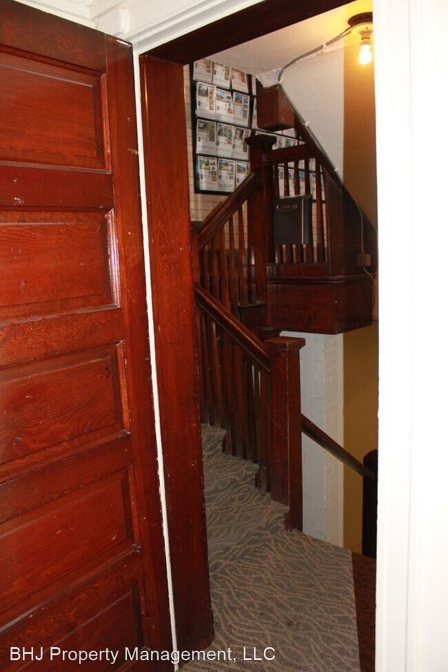 Building Photo - 40 E Works St