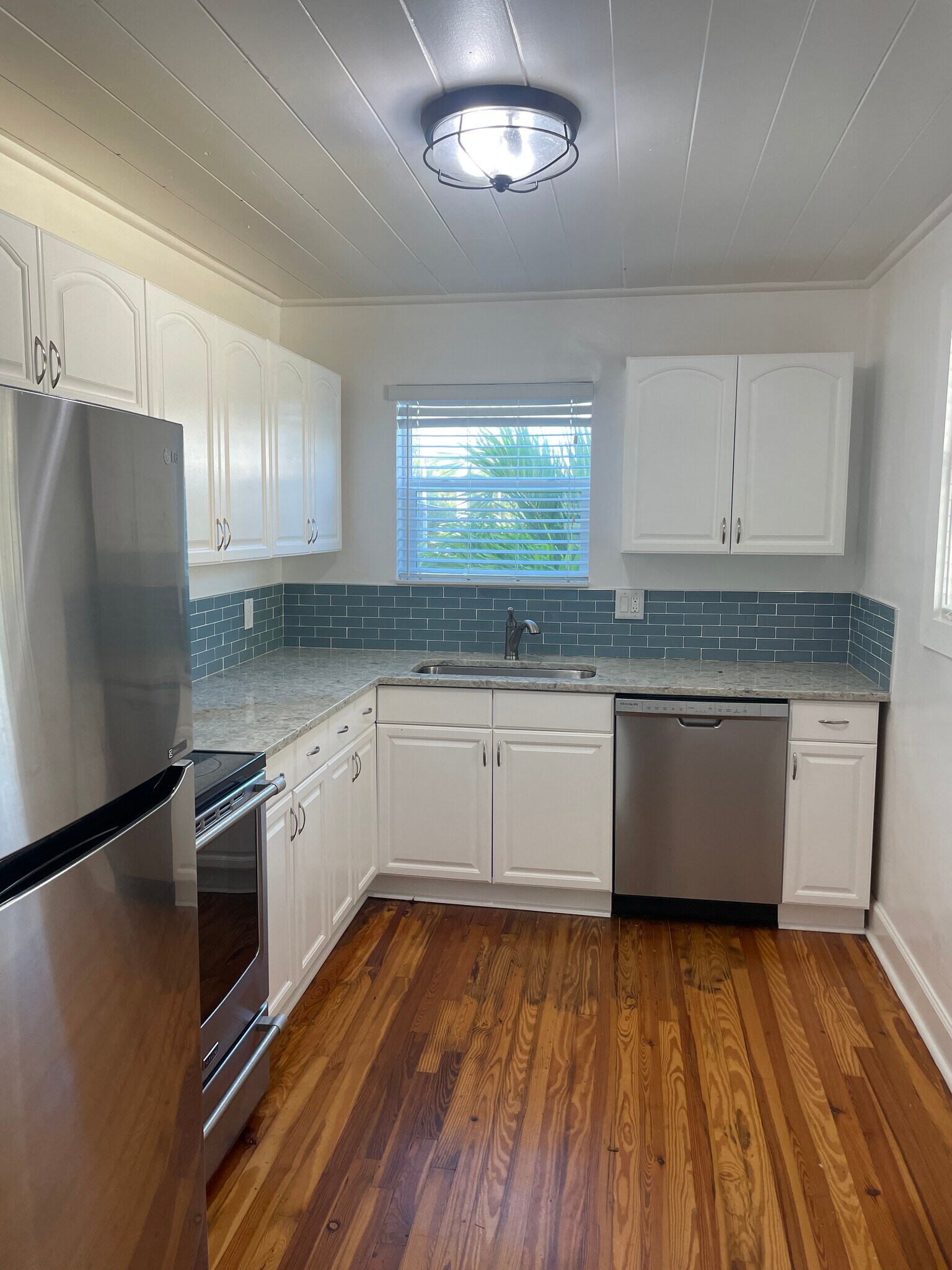 Building Photo - 80 Salina Ave