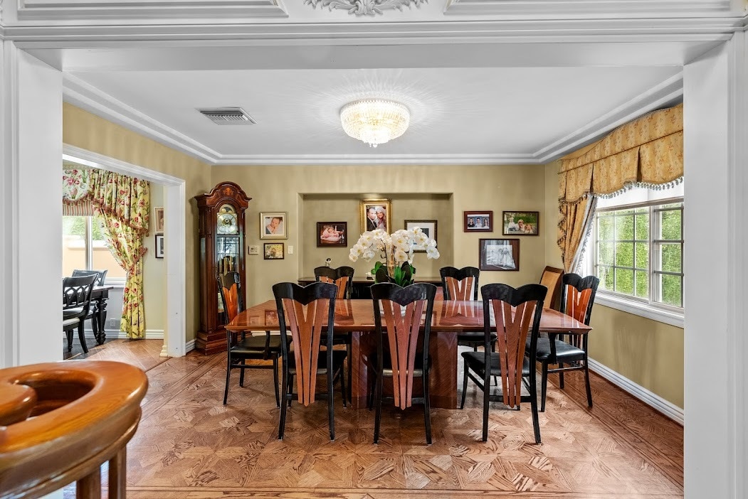 Building Photo - 1617 N Orange Grove Ave