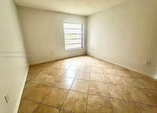 Building Photo - 5800 SW 127th Ave
