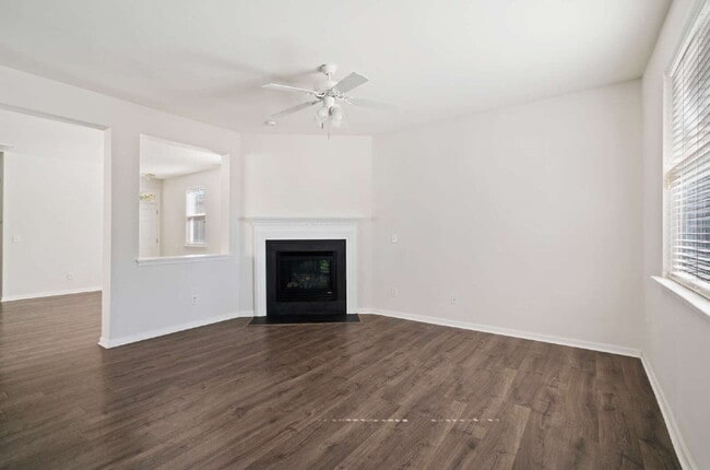 Building Photo - 4-Bedroom Home in Lexington Park at Amberl...