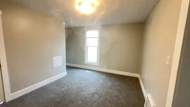 Building Photo - 808 N Jefferson St
