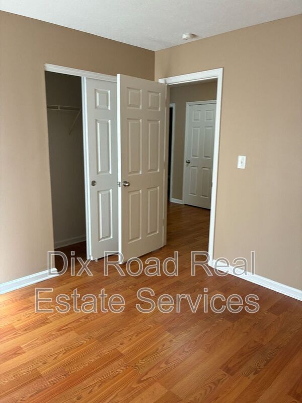 Building Photo - 2747 Tantivy Terrace