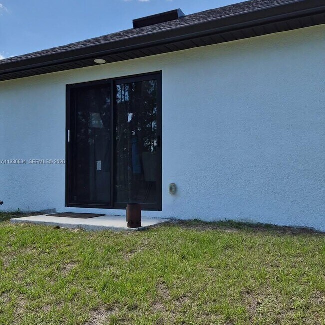Building Photo - 761 Kirkman Ave