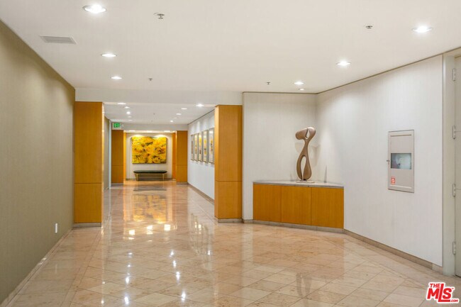 Building Photo - 515 Ocean Ave