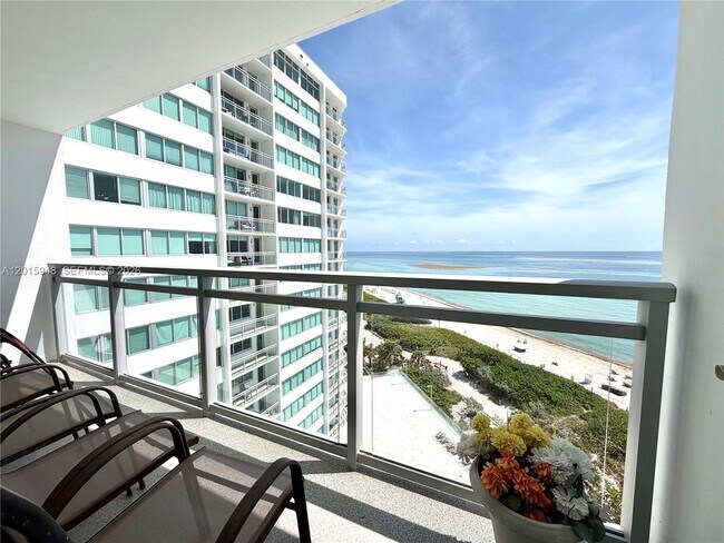 Building Photo - 7135 Collins Ave