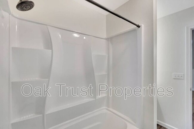 Building Photo - 4407 Great Oak Dr