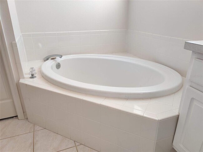 Building Photo - 4469 Edinbridge Cir
