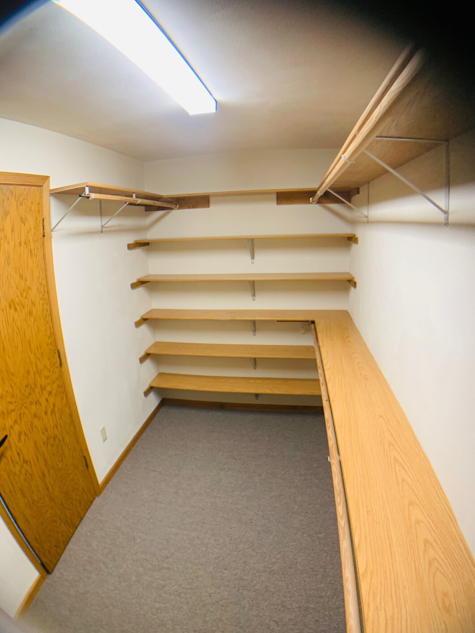 Master Closet - 371 Winnebago Ct