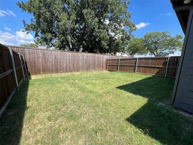 Building Photo - 2713 Ginger Ct