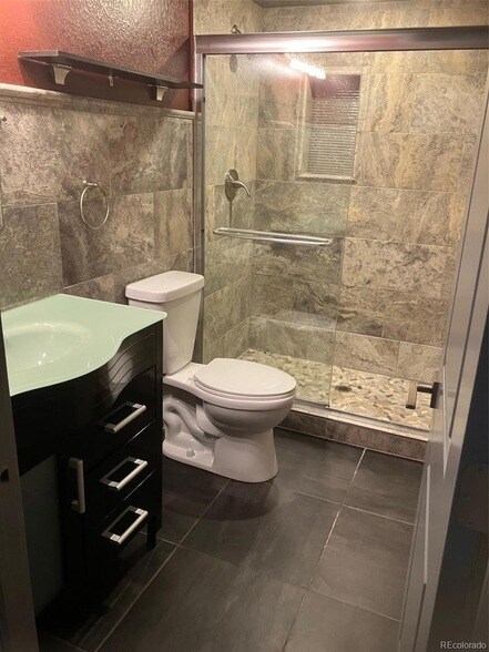 Building Photo - 9260 W Utah Ave