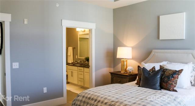 Building Photo - 1310 Iris Dr