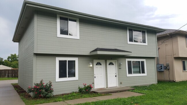 Primary Photo - 3611 Ave G