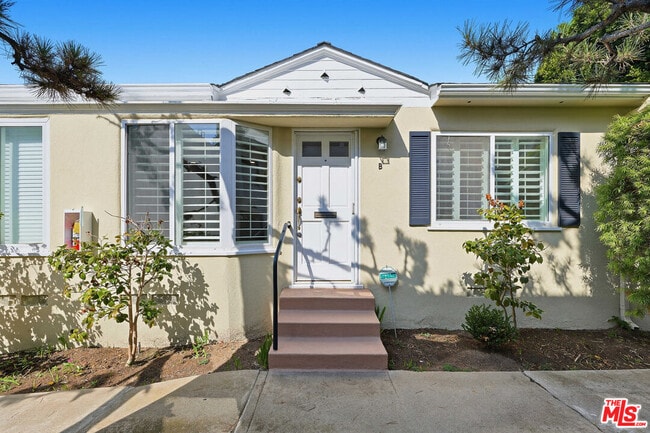 Building Photo - 948 20th St