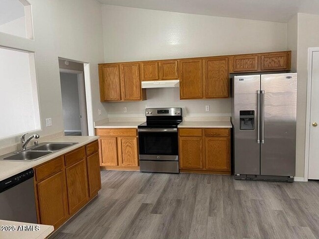 Building Photo - 2602 S 80th Ave