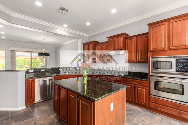 Building Photo - 7150 W Heritage Way