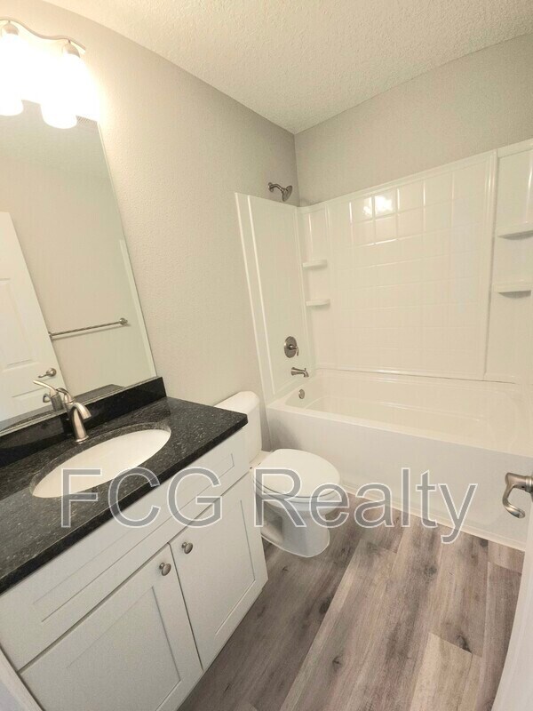 Building Photo - 9111 N Akola Way