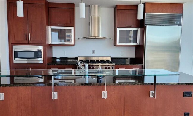 Building Photo - 550 Market St