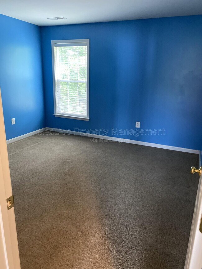 Building Photo - 121 Riggs Rd