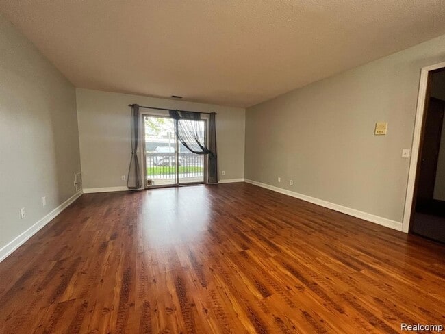 Building Photo - 2224 Touchdown Ct