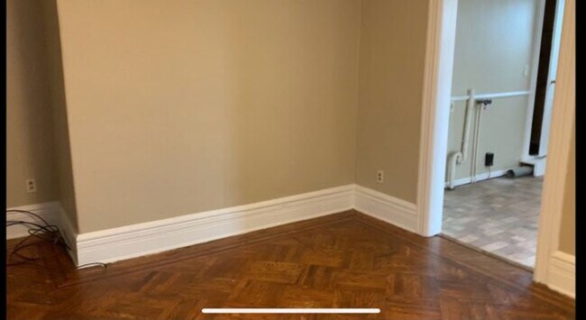 Building Photo - 137 N 7th St