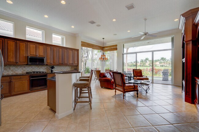 Building Photo - 119 Esperanza Way