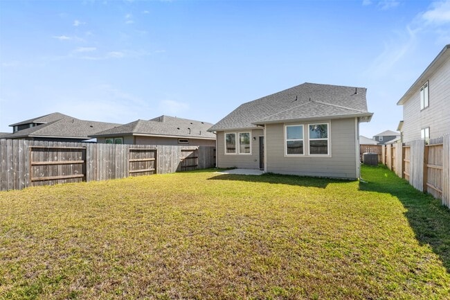 Building Photo - 18719 Chisholm Mdws Dr