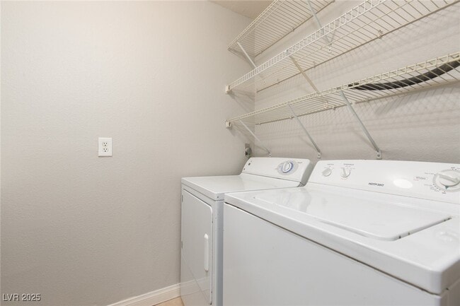 Building Photo - 2200 S Fort Apache Rd