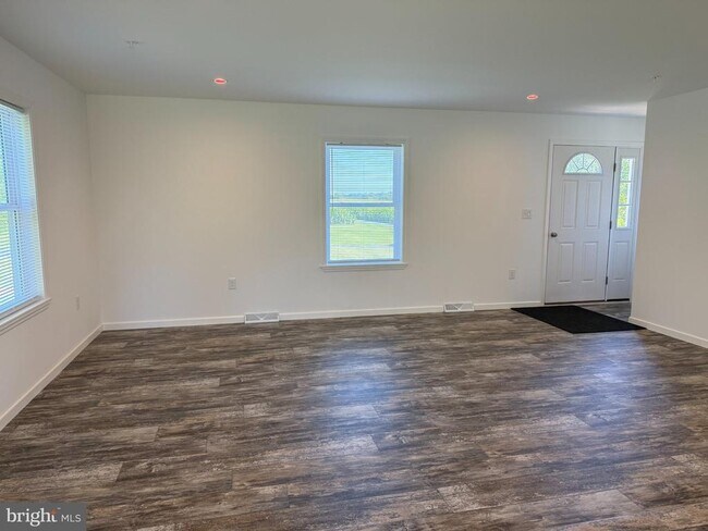 Building Photo - 9102 New Cut Rd