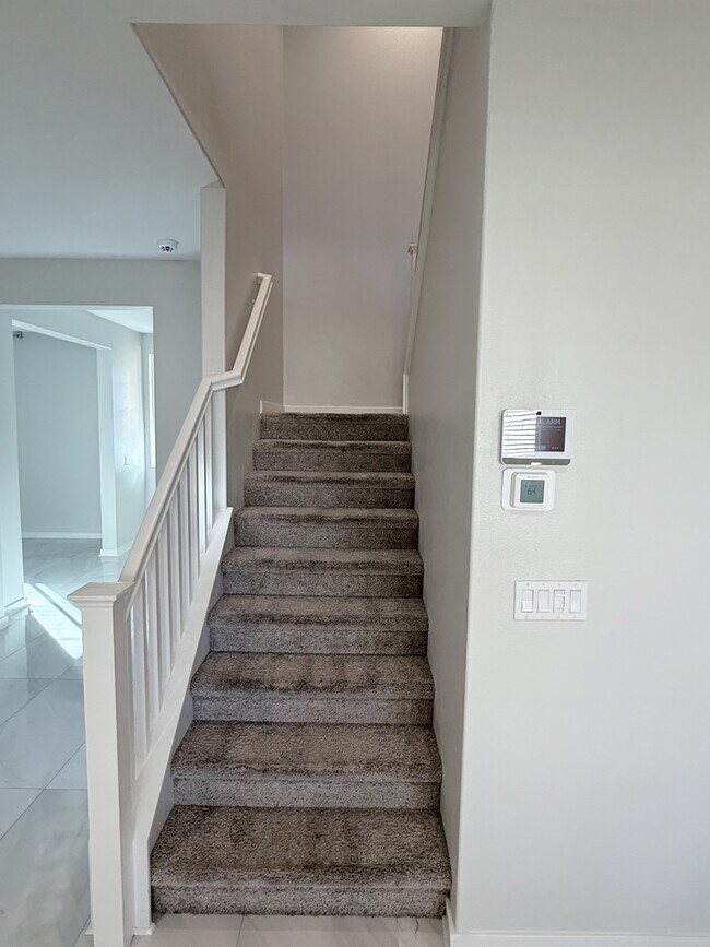 Building Photo - 31124 Hanover Ln