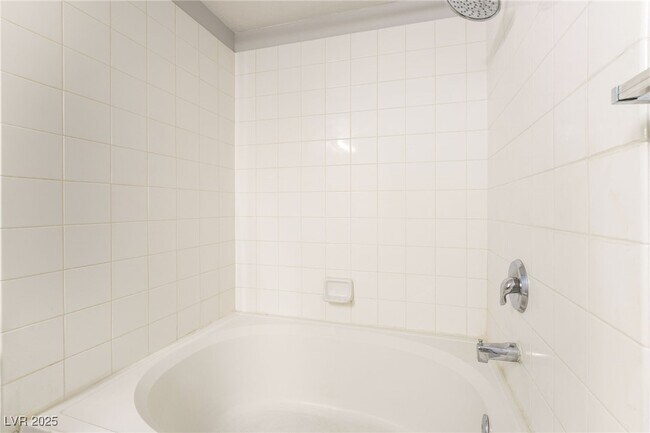 Building Photo - 6955 N Durango Dr