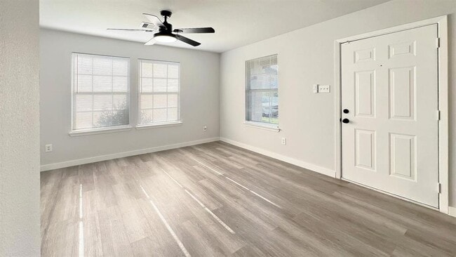 Building Photo - 20917 Patriot Park Ln