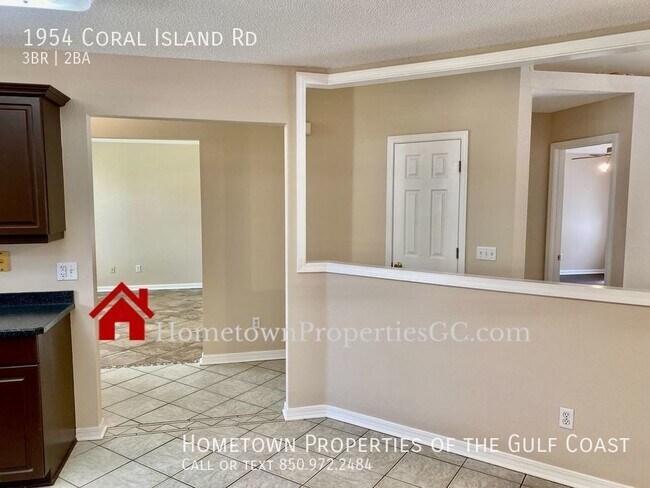 Building Photo - POOL HOME near Naval Air Station Pensacola!