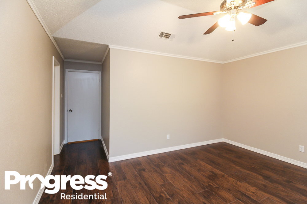 Building Photo - 3309 Country Creek Ln