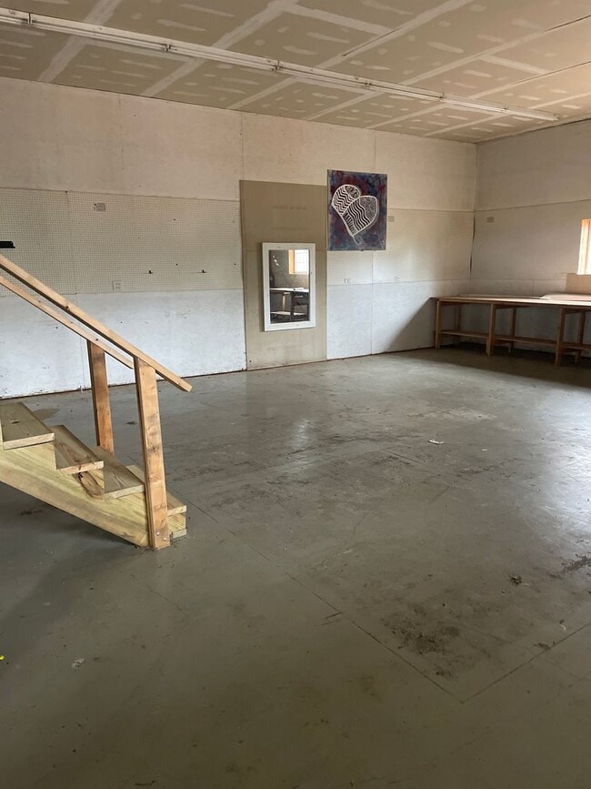 Building Photo - 2812 Kecoughtan Rd