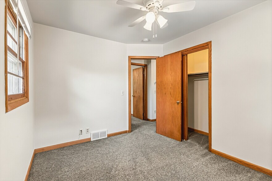 Building Photo - 4805 Camden Rd