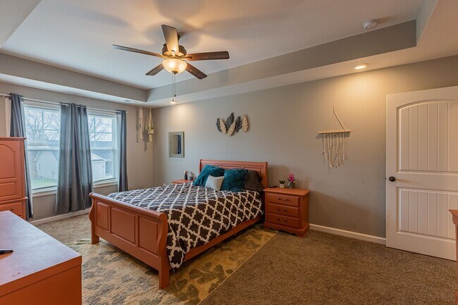 Building Photo - Pet Friendly Three Bedroom!