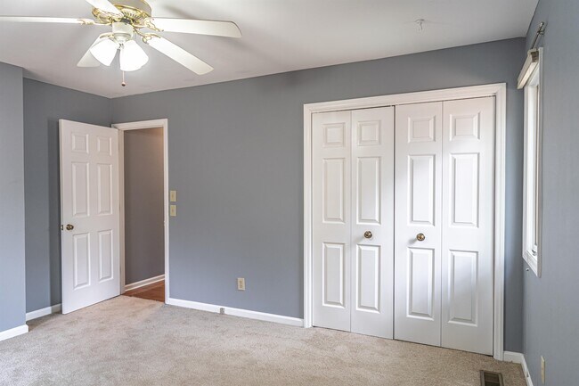 Building Photo - 4 Harness Pl