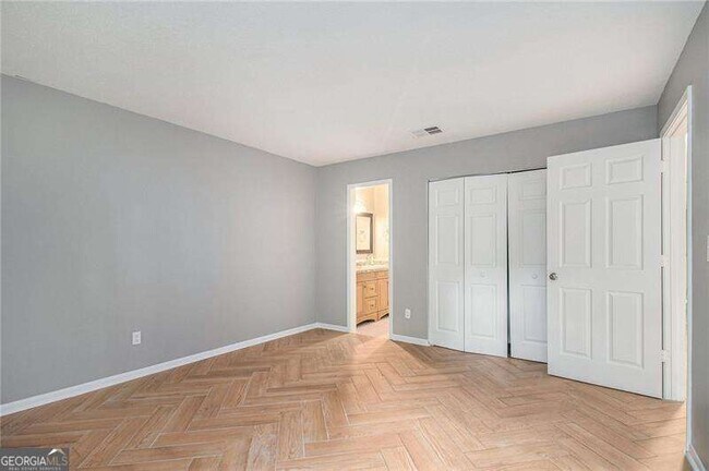 Building Photo - 3599 Woodbriar Cir