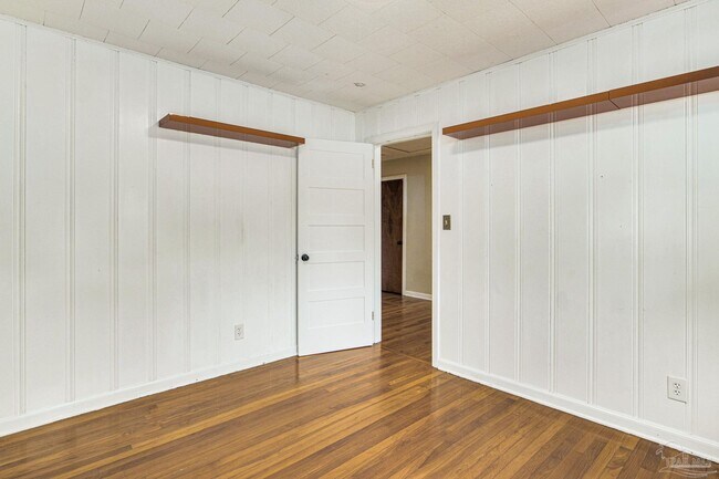 Building Photo - 2033 E Bobe St