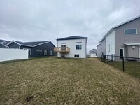 Building Photo - 3-Bed, 3-Bath Single Family Home in Moorhead!