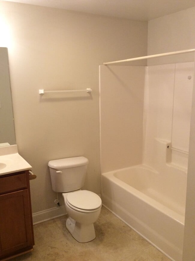 Building Photo - Nice Townhome in Havelock