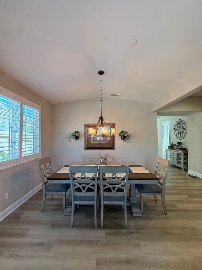 Building Photo - Beautiful Newer Meadows at Rice Ranch Sing...