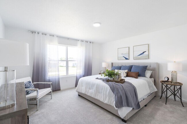 Building Photo - 310 Great Plns St