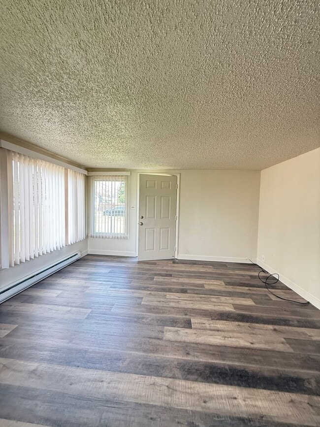 Building Photo - 20219