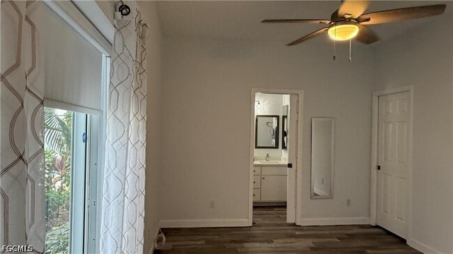 Building Photo - 10700 Aqua Surf Ct