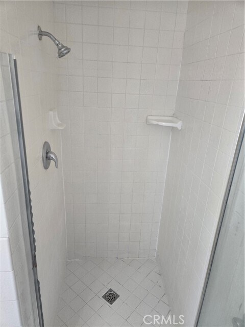 Building Photo - 5769 E Oakbrook St