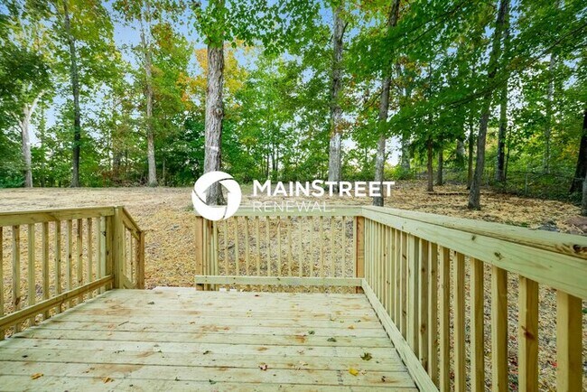 Building Photo - 4 Bedroom Pet-Friendly Home in LITHONIA, GA with Main Street Renewal