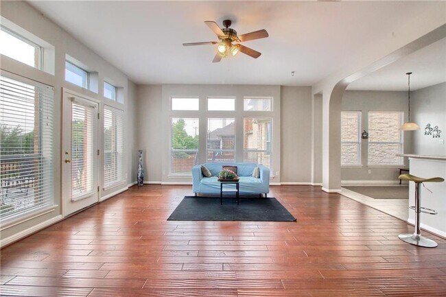 Building Photo - 3003 Cashell Wood Dr